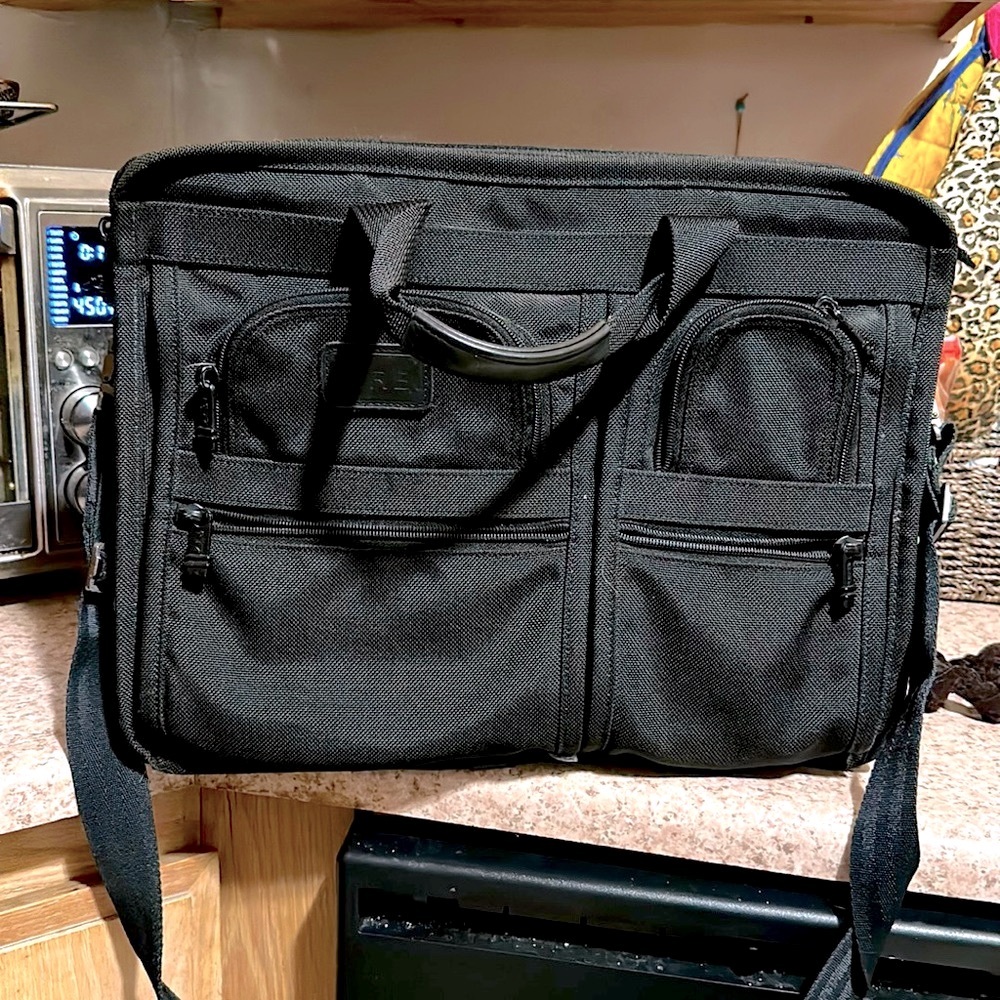 100% Authentic Tumi Alpha Briefcase